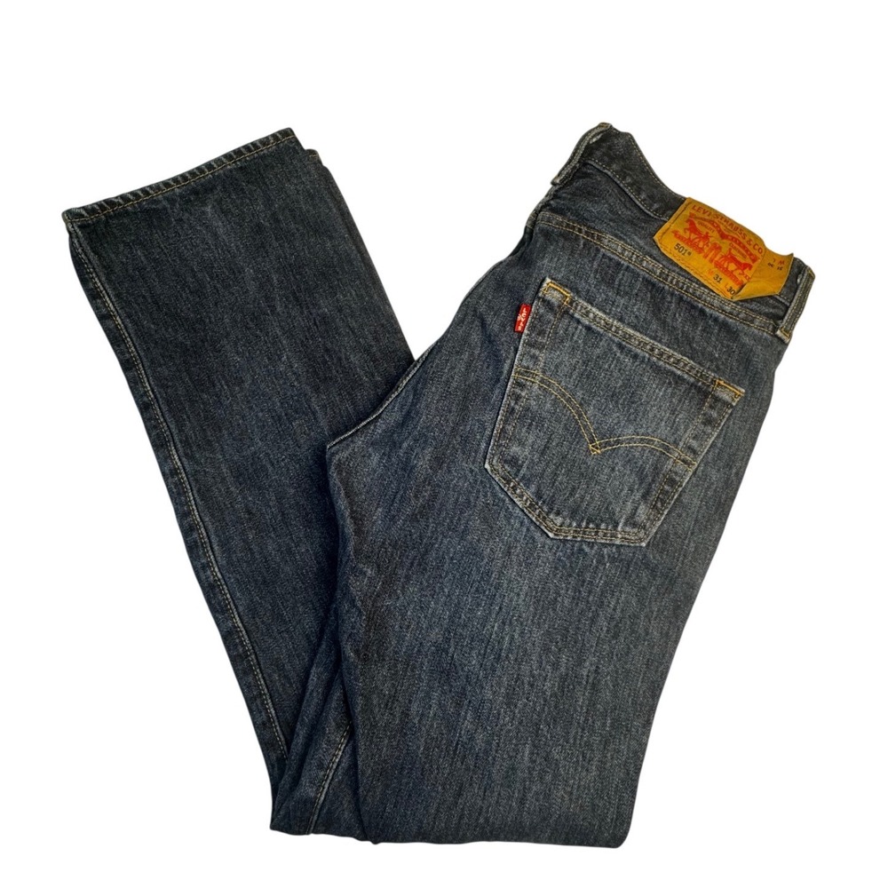 Levis 501 Original Fit Jeans Mens 31x30 Dark Wash Indigo Button Fly 00501-0115